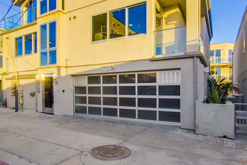 Virtual tour photo 3 of 48 for 3786 Strandway #2