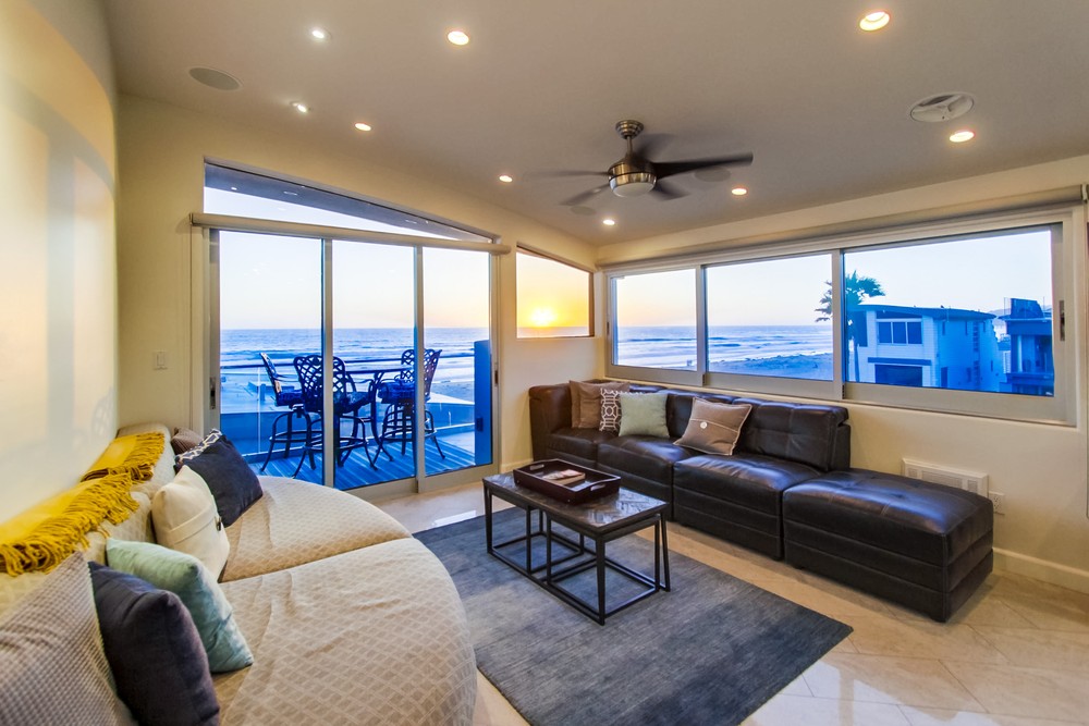 Virtual tour photo 11 of 48 for 3786 Strandway #2