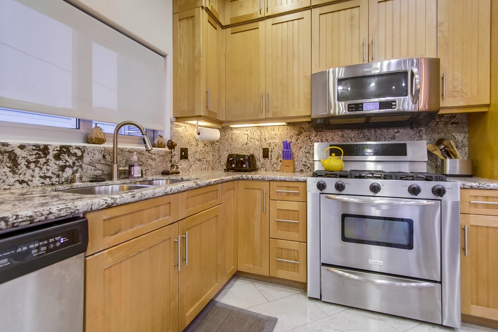 Virtual tour photo 21 of 48 for 3786 Strandway #2
