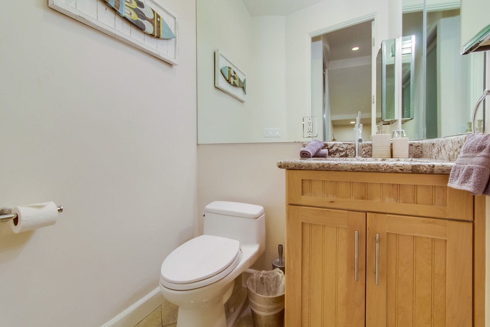 Virtual tour photo 22 of 48 for 3786 Strandway #2