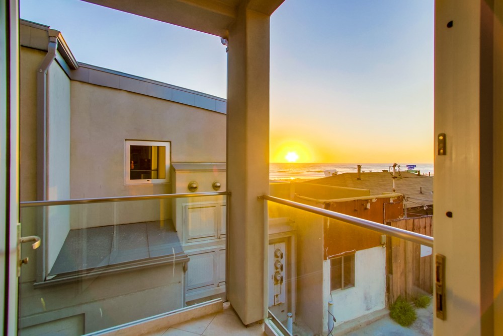 Virtual tour photo 42 of 48 for 3786 Strandway #2