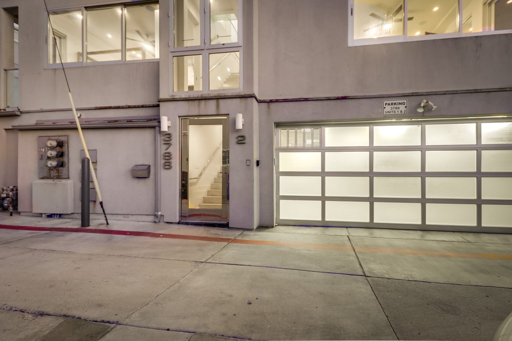 Virtual tour photo 6 of 81 for 3786 Strandway #2