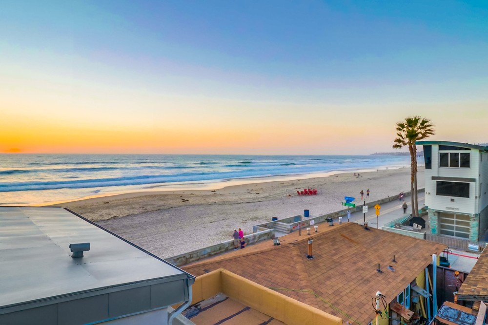 Virtual tour photo 38 of 81 for 3786 Strandway #2