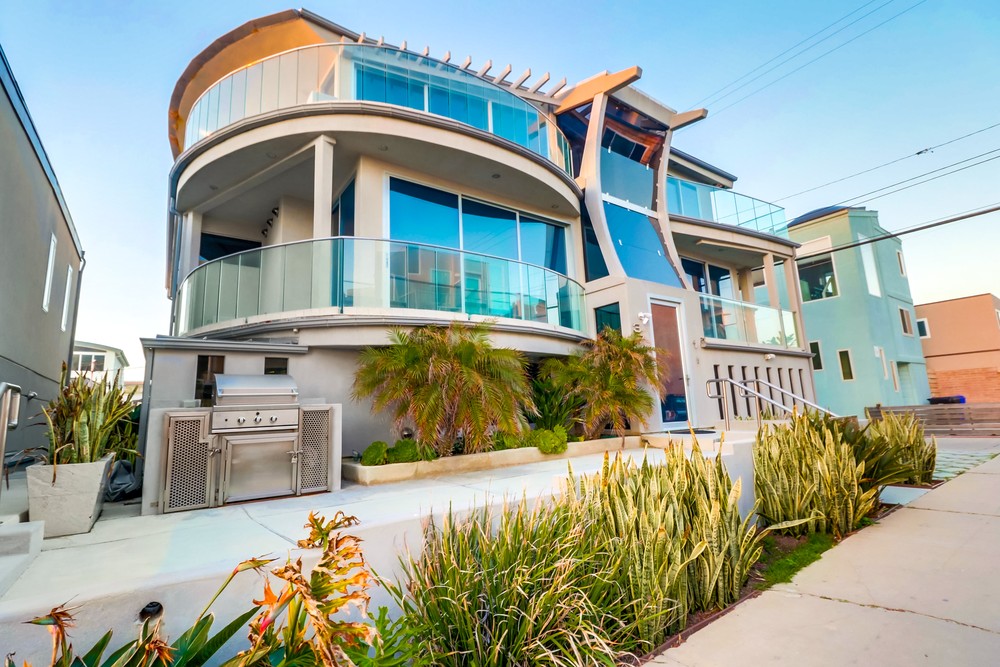 Virtual tour photo 72 of 81 for 3786 Strandway #2