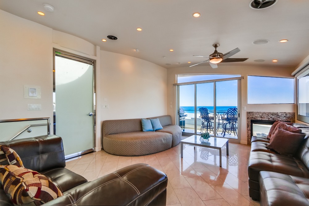 Virtual tour photo 5 of 61 for 3786 Strandway #2