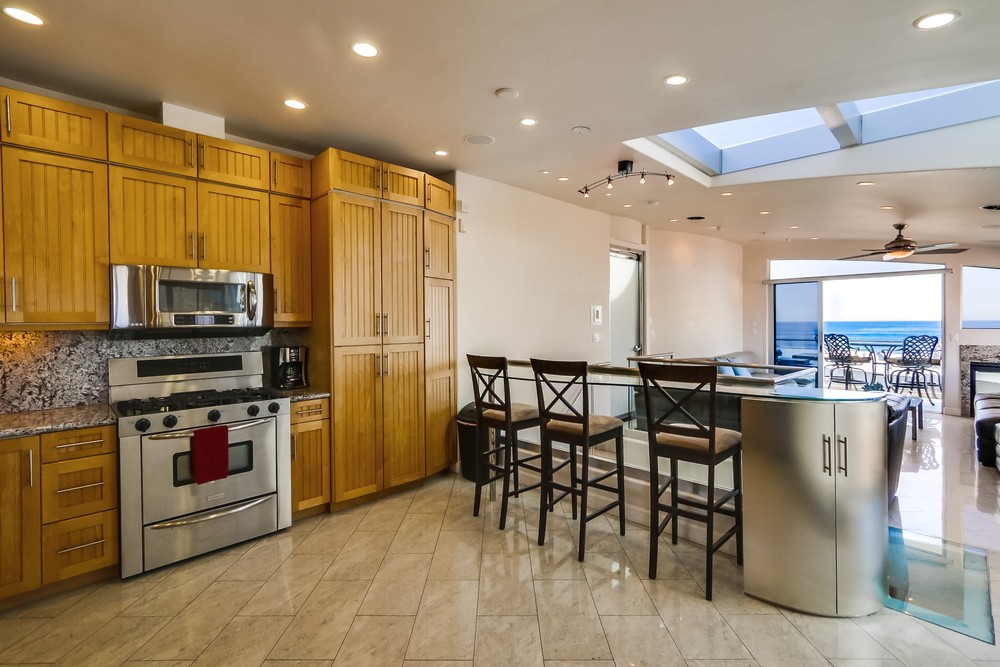 Virtual tour photo 14 of 61 for 3786 Strandway #2