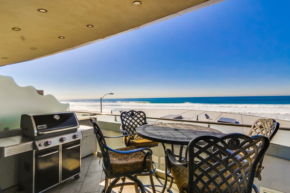 Virtual tour photo 19 of 61 for 3786 Strandway #2