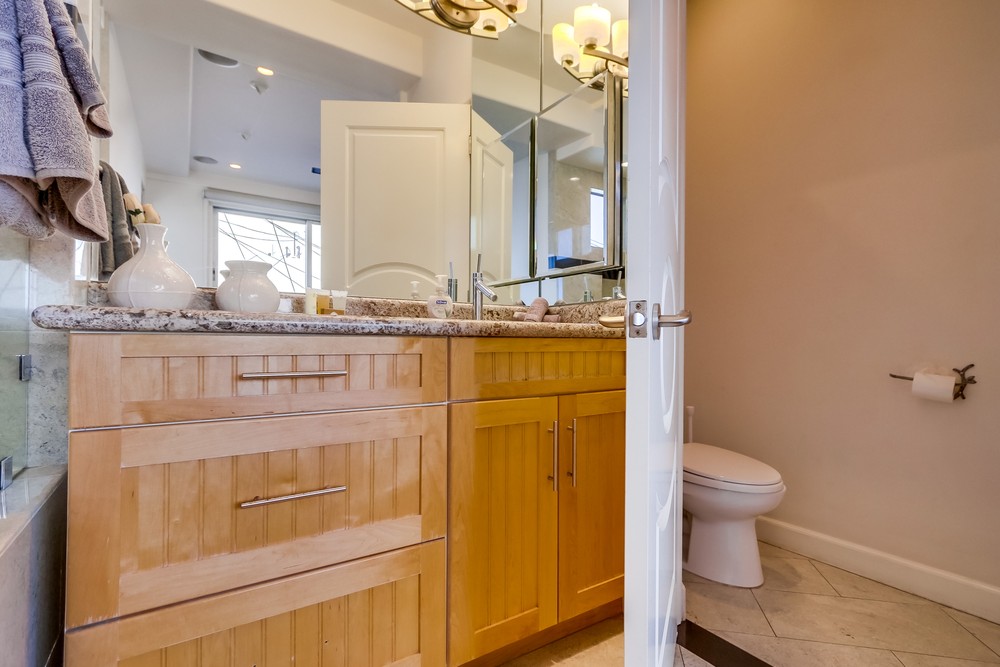 Virtual tour photo 35 of 61 for 3786 Strandway #2