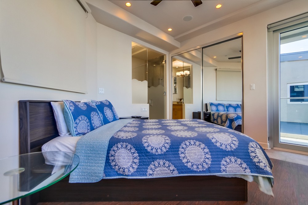 Virtual tour photo 39 of 61 for 3786 Strandway #2