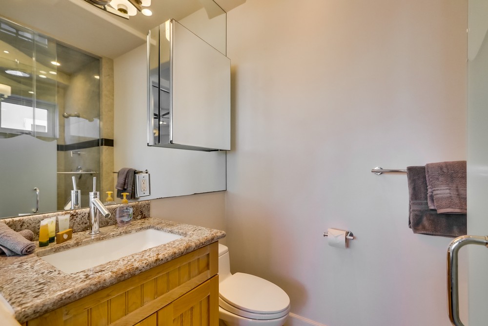 Virtual tour photo 48 of 61 for 3786 Strandway #2