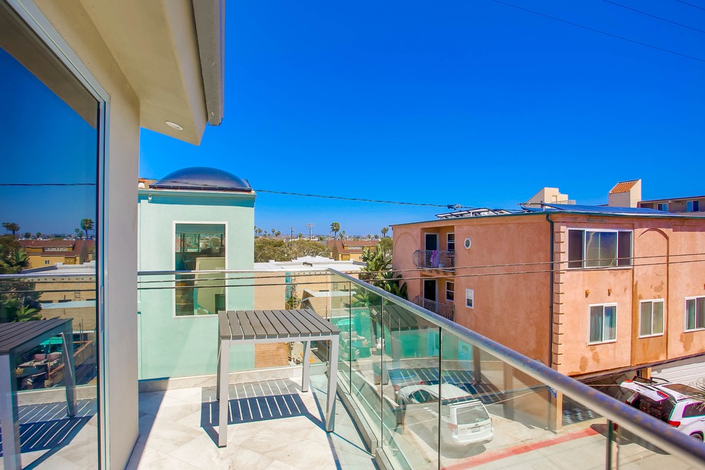 Virtual tour photo 24 of 61 for 3786 Strandway