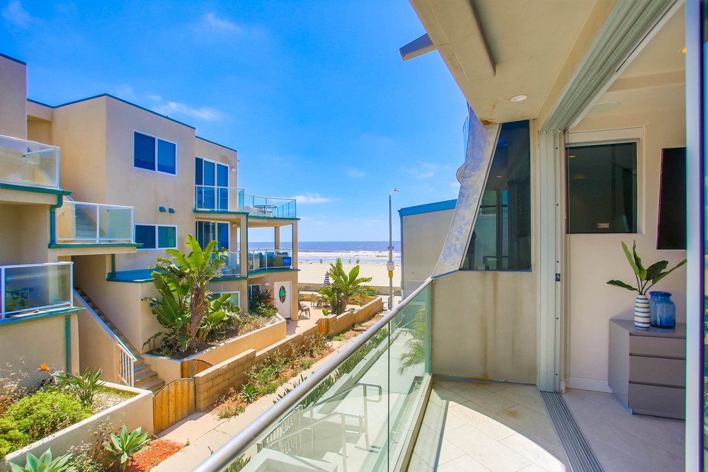 Virtual tour photo 40 of 61 for 3786 Strandway