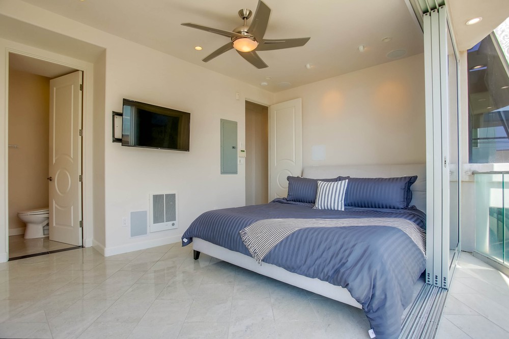 Virtual tour photo 51 of 61 for 3786 Strandway