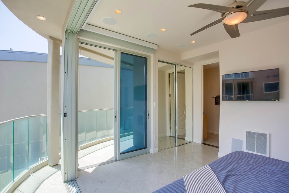 Virtual tour photo 52 of 61 for 3786 Strandway