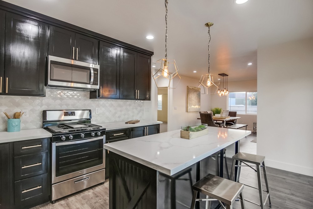 Virtual tour photo 16 of 44 for 3787 Broadway