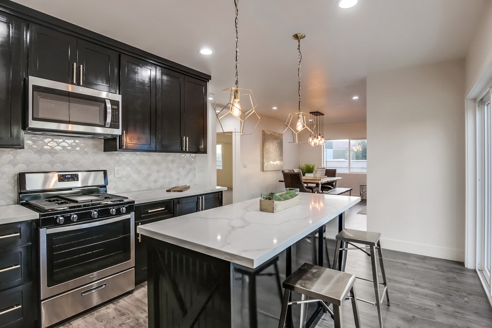 Virtual tour photo 17 of 44 for 3787 Broadway