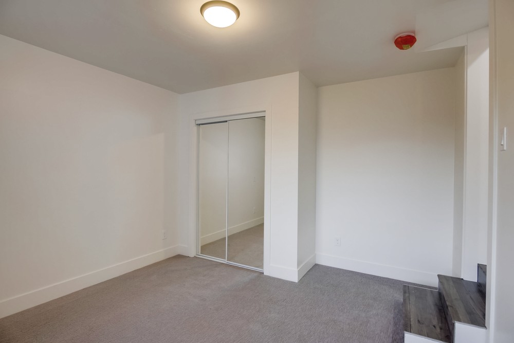 Virtual tour photo 31 of 44 for 3787 Broadway