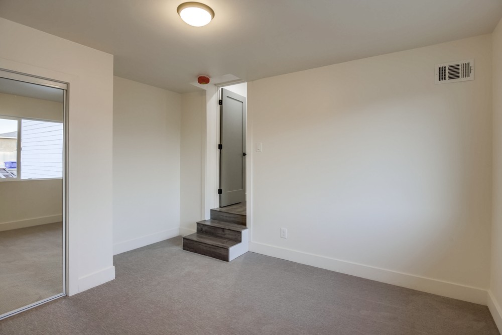 Virtual tour photo 32 of 44 for 3787 Broadway