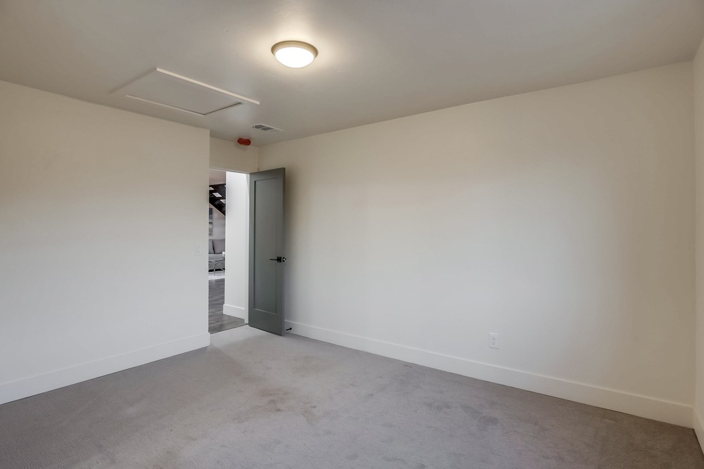 Virtual tour photo 36 of 44 for 3787 Broadway