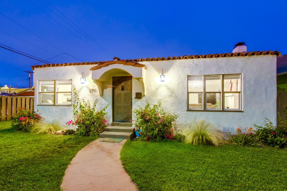 Virtual tour photo 1 of 54 for 3791 32nd St