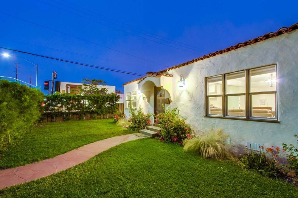 Virtual tour photo 3 of 54 for 3791 32nd St