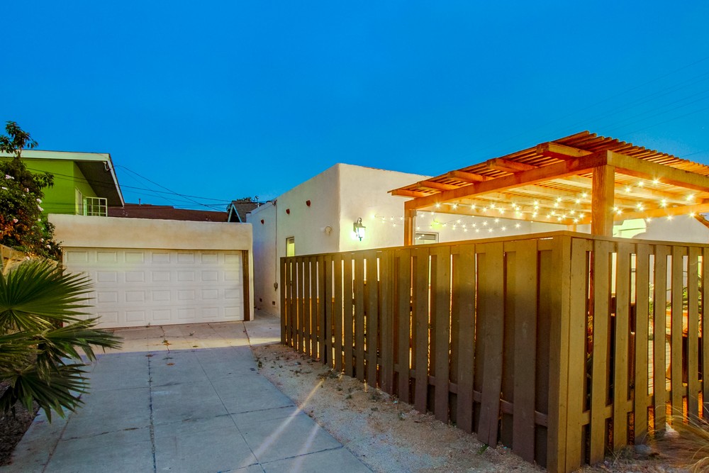 Virtual tour photo 12 of 54 for 3791 32nd St
