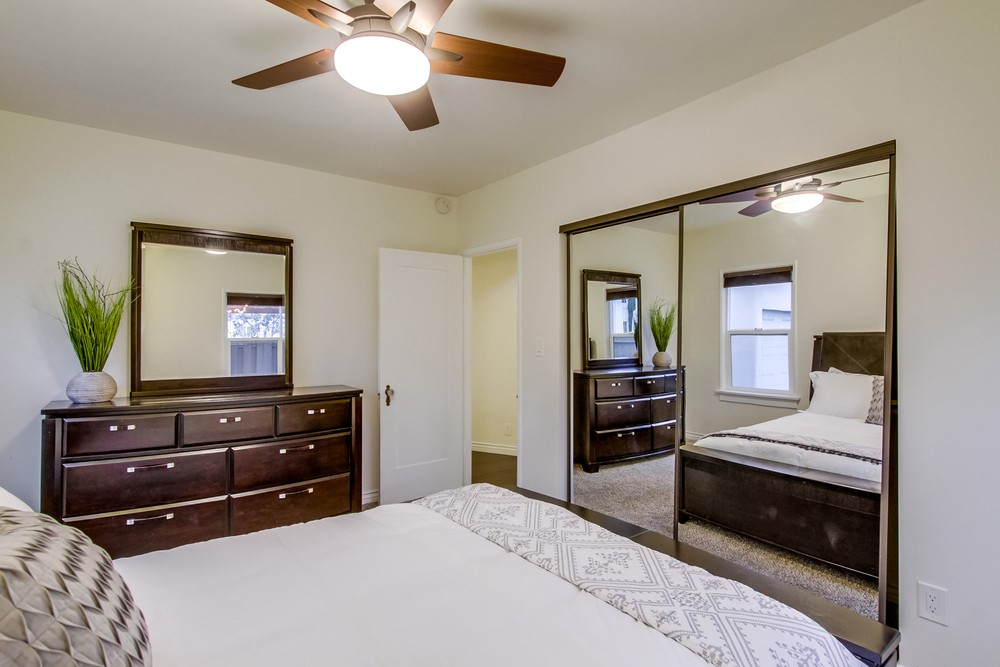 Virtual tour photo 31 of 54 for 3791 32nd St