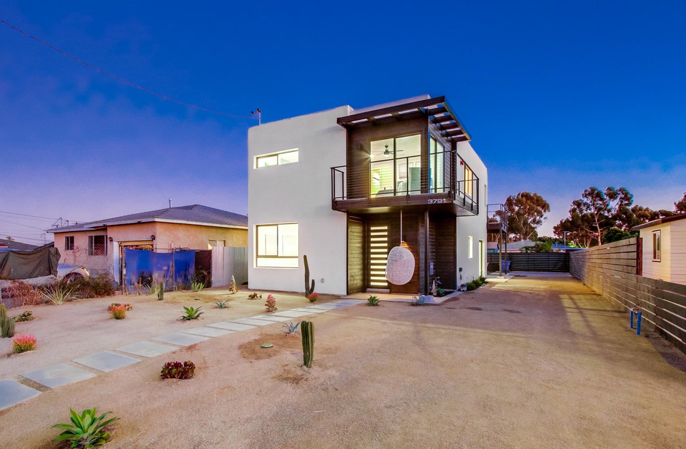 Virtual tour photo 1 of 66 for 3791 Broadway