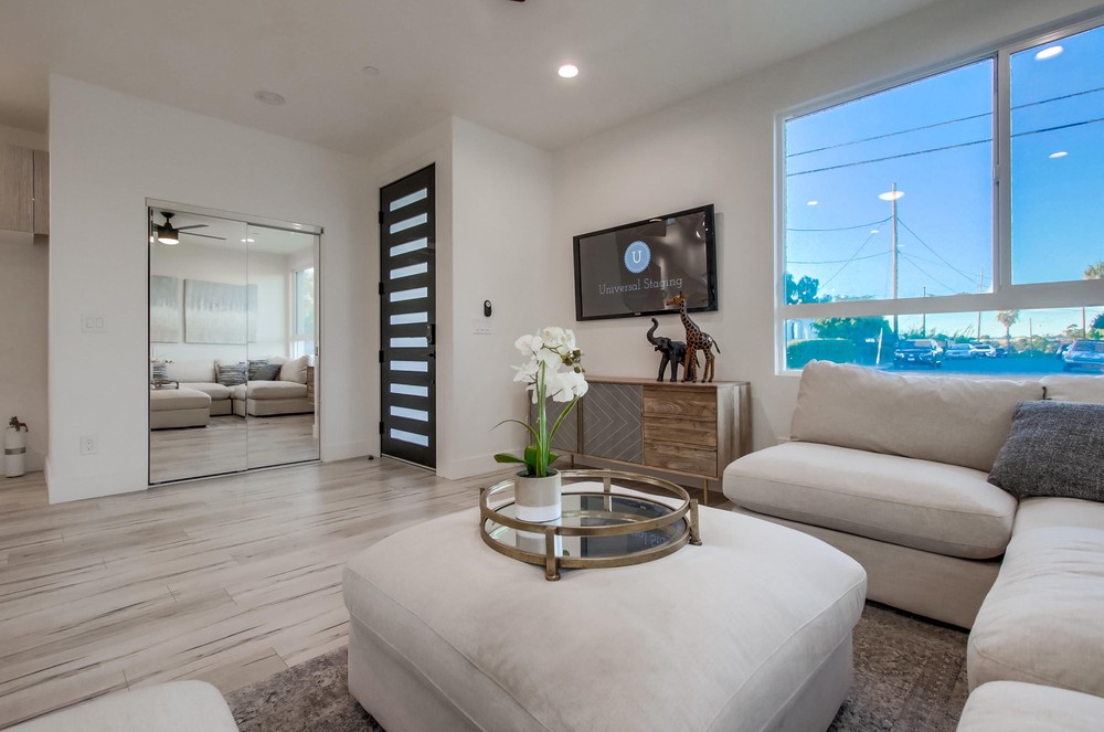 Virtual tour photo 16 of 66 for 3791 Broadway
