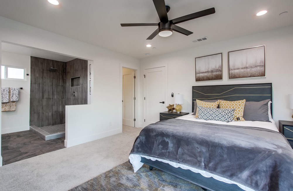 Virtual tour photo 34 of 66 for 3791 Broadway