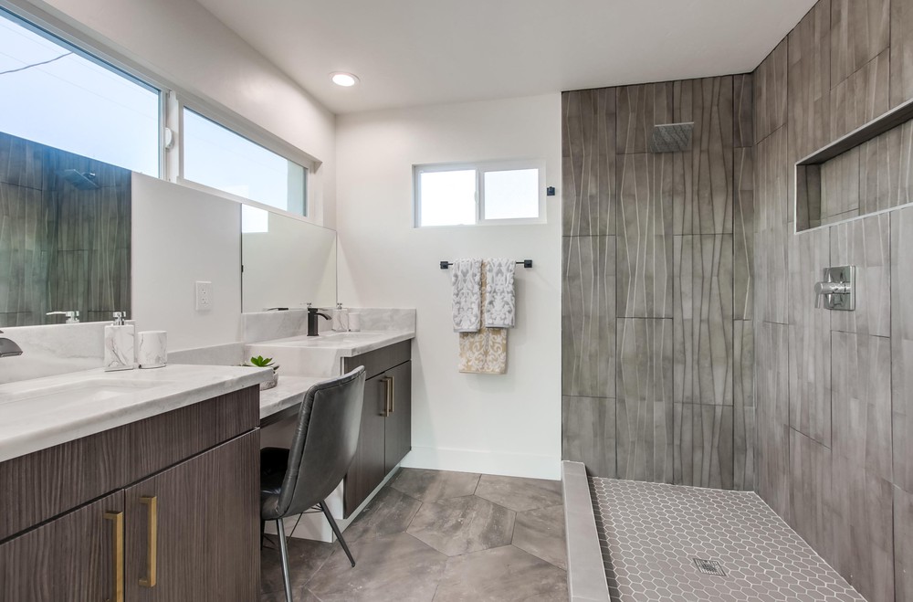 Virtual tour photo 35 of 66 for 3791 Broadway