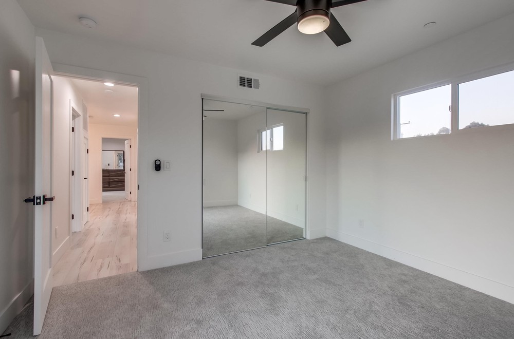 Virtual tour photo 42 of 66 for 3791 Broadway