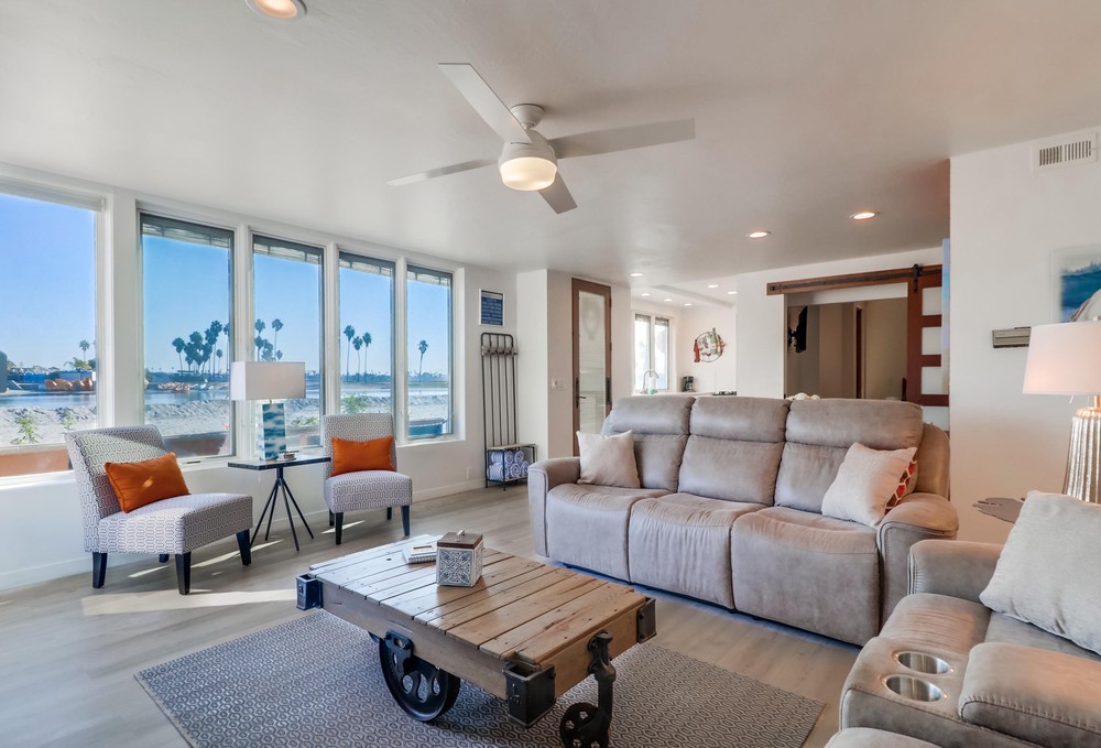 Virtual tour photo 17 of 55 for 3792 Bayside Walk