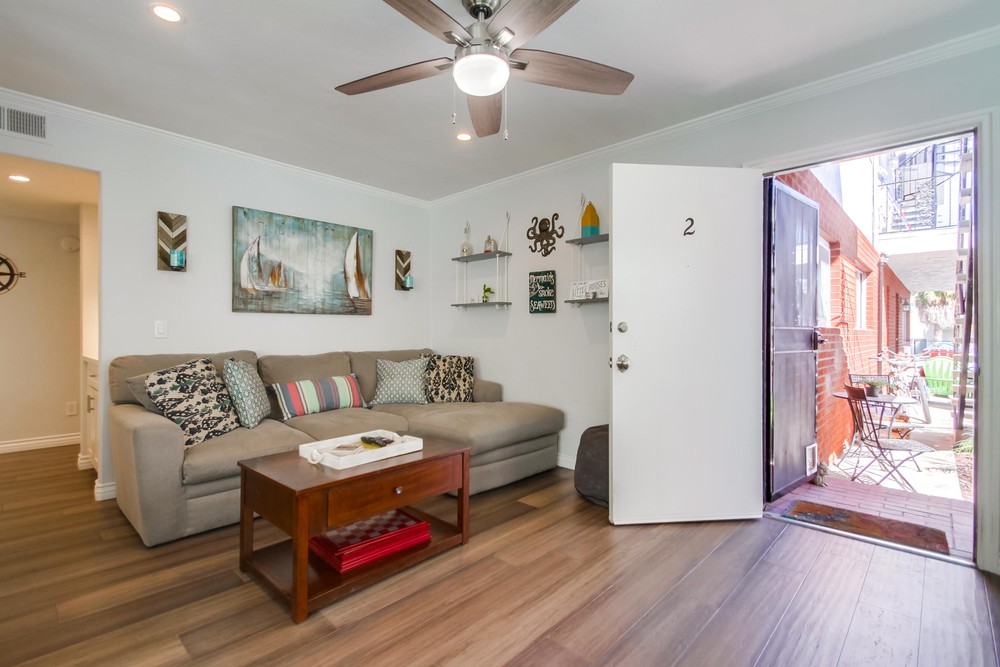 Virtual tour photo 11 of 38 for 3800 Kendall St #2