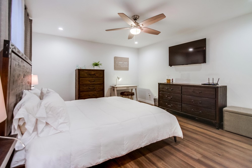 Virtual tour photo 26 of 38 for 3800 Kendall St #2