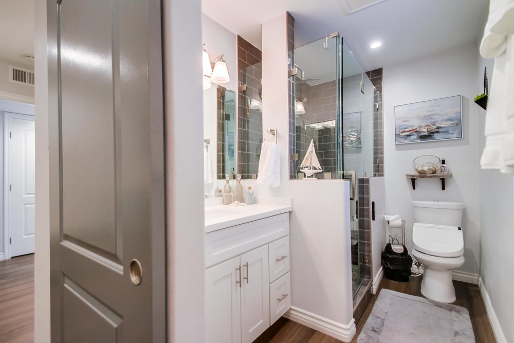 Virtual tour photo 29 of 38 for 3800 Kendall St #2