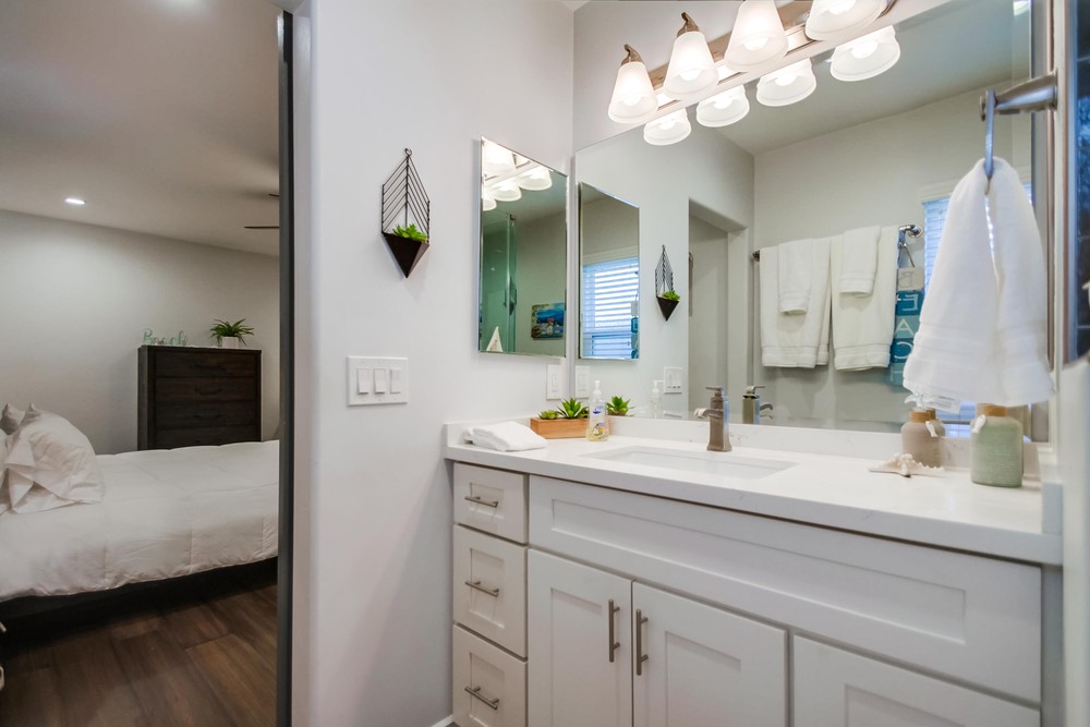 Virtual tour photo 32 of 38 for 3800 Kendall St #2
