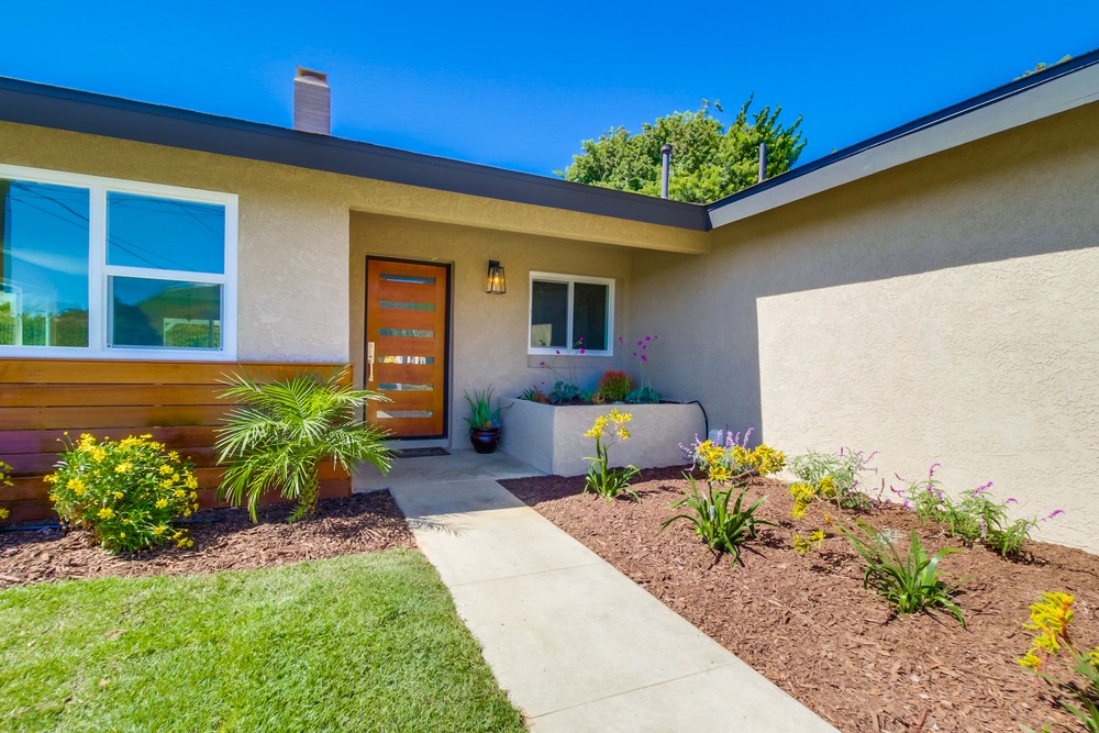 Virtual tour photo 6 of 47 for 3804 Southview Dr. San Diego
