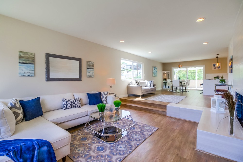 Virtual tour photo 9 of 47 for 3804 Southview Dr. San Diego