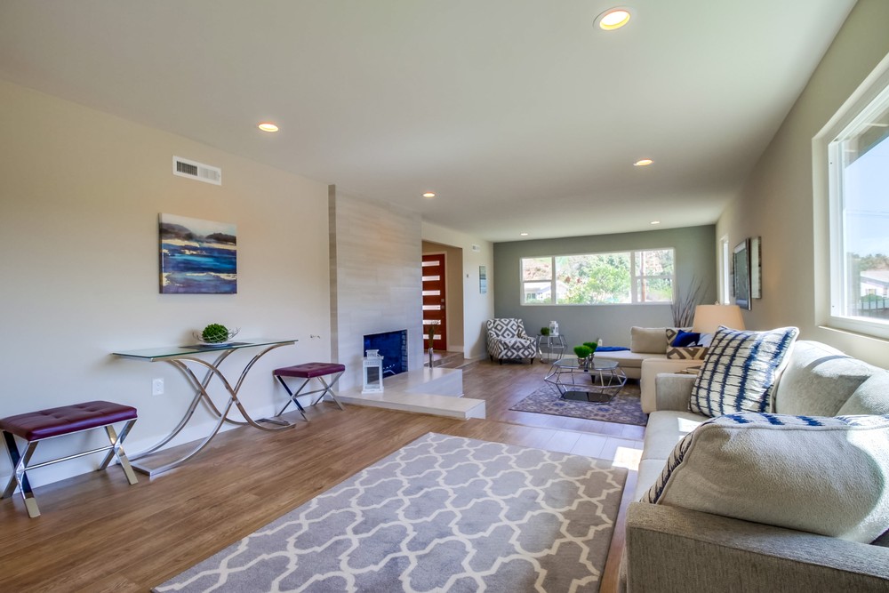 Virtual tour photo 14 of 47 for 3804 Southview Dr. San Diego