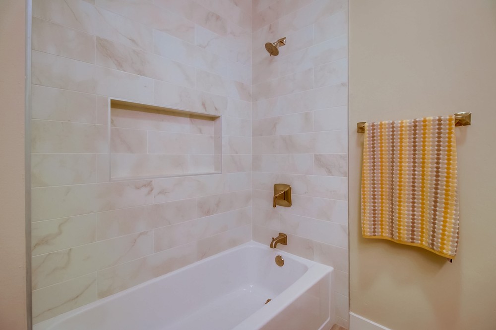 Virtual tour photo 37 of 47 for 3804 Southview Dr. San Diego