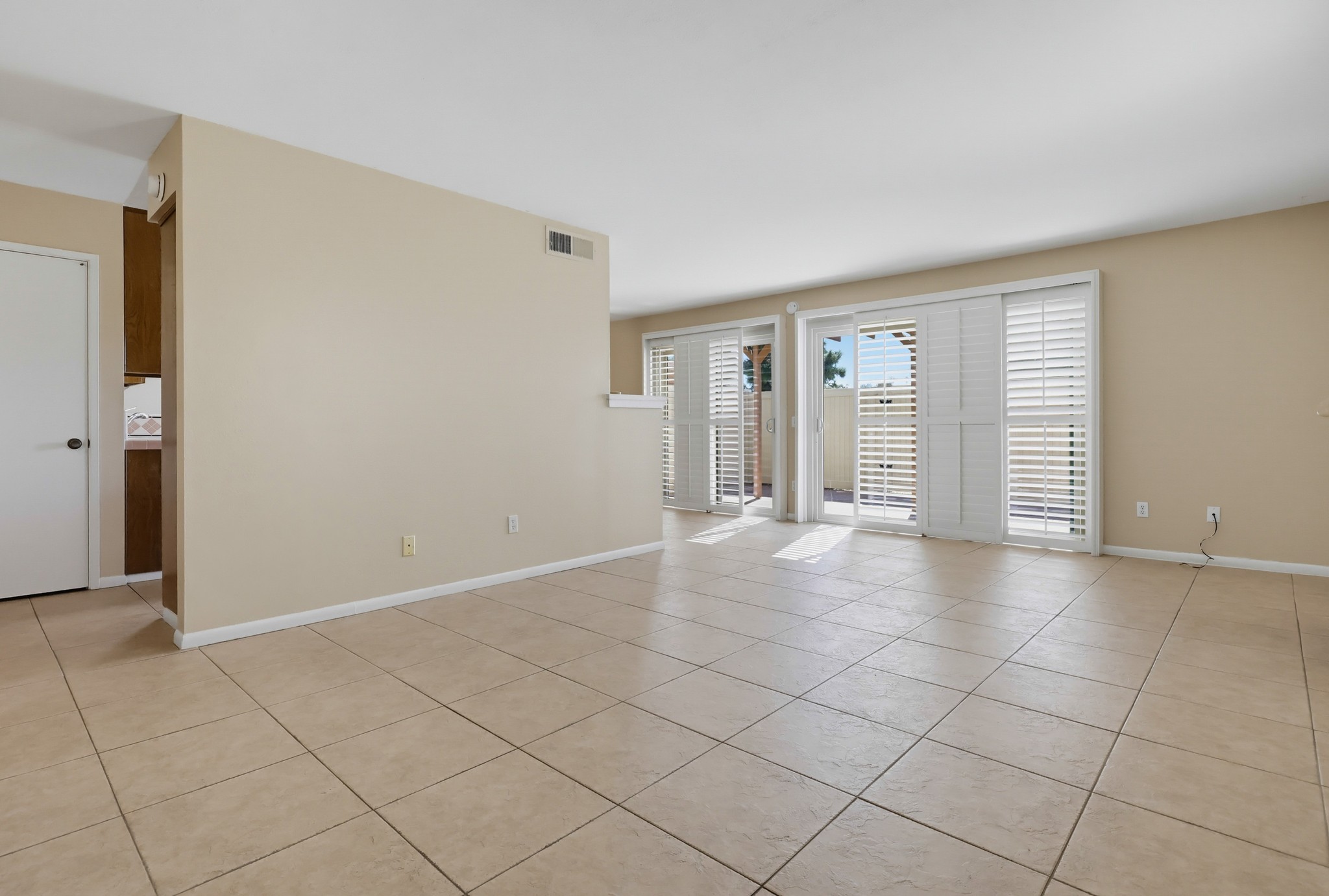 Virtual tour photo 8 of 64 for 3804 Willows Way