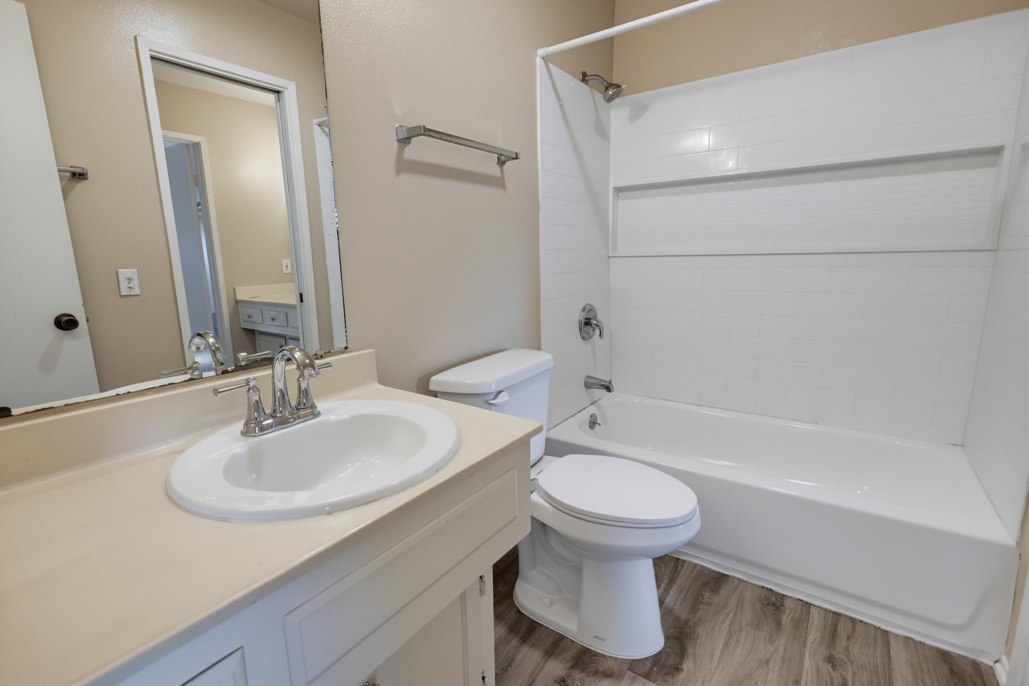 Virtual tour photo 31 of 64 for 3804 Willows Way