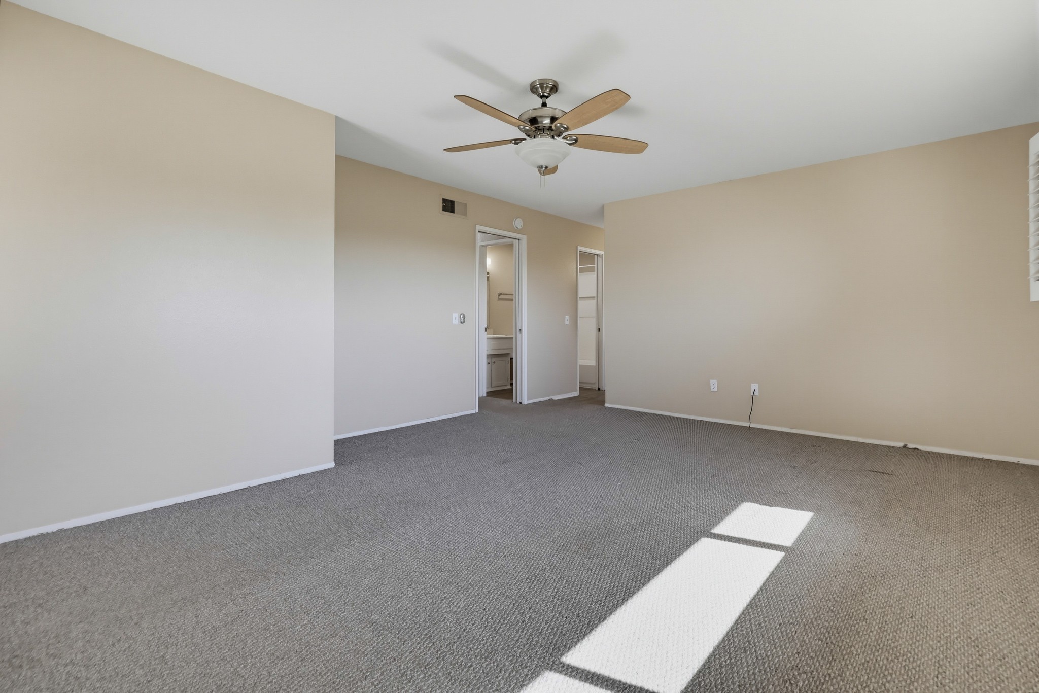 Virtual tour photo 36 of 64 for 3804 Willows Way