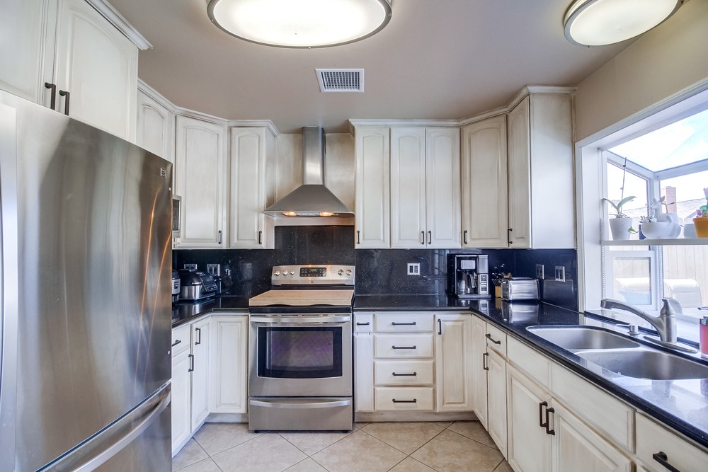 Virtual tour photo 17 of 42 for 3806 Coleman Ave