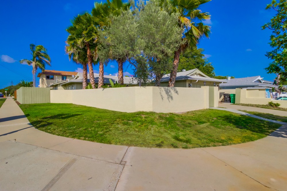 Virtual tour photo 3 of 42 for 3810 Governor Dr