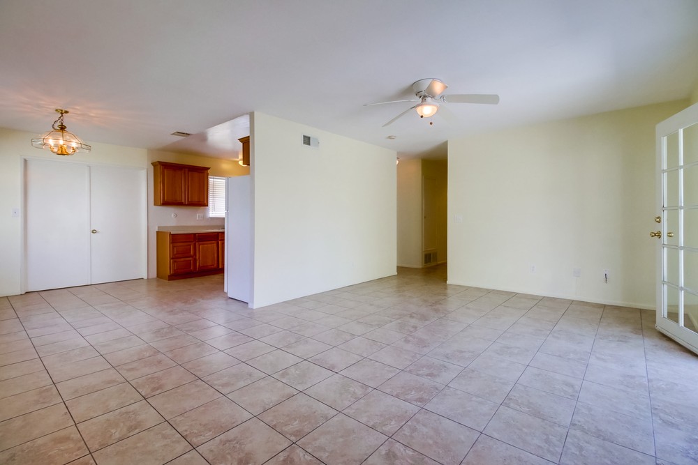 Virtual tour photo 9 of 42 for 3810 Governor Dr