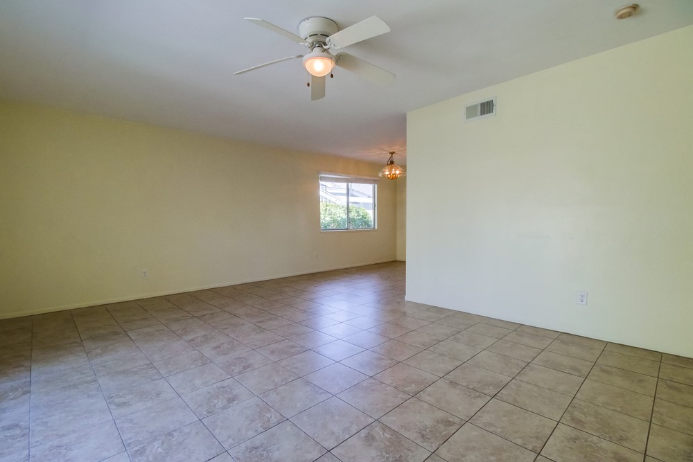 Virtual tour photo 10 of 42 for 3810 Governor Dr
