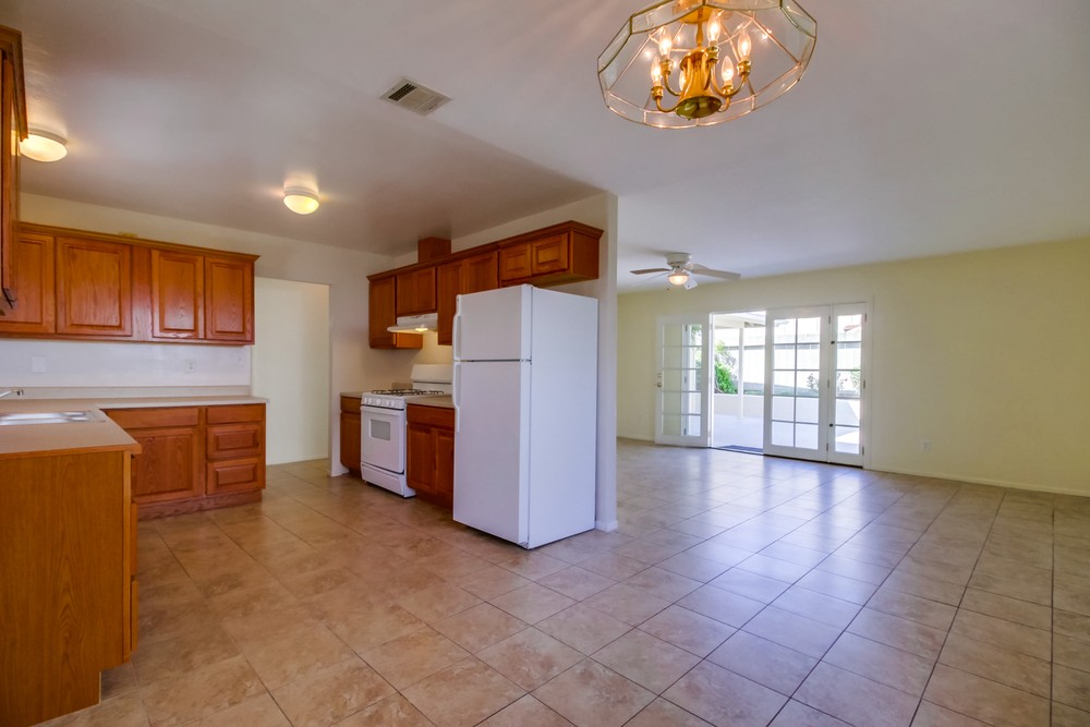 Virtual tour photo 13 of 42 for 3810 Governor Dr