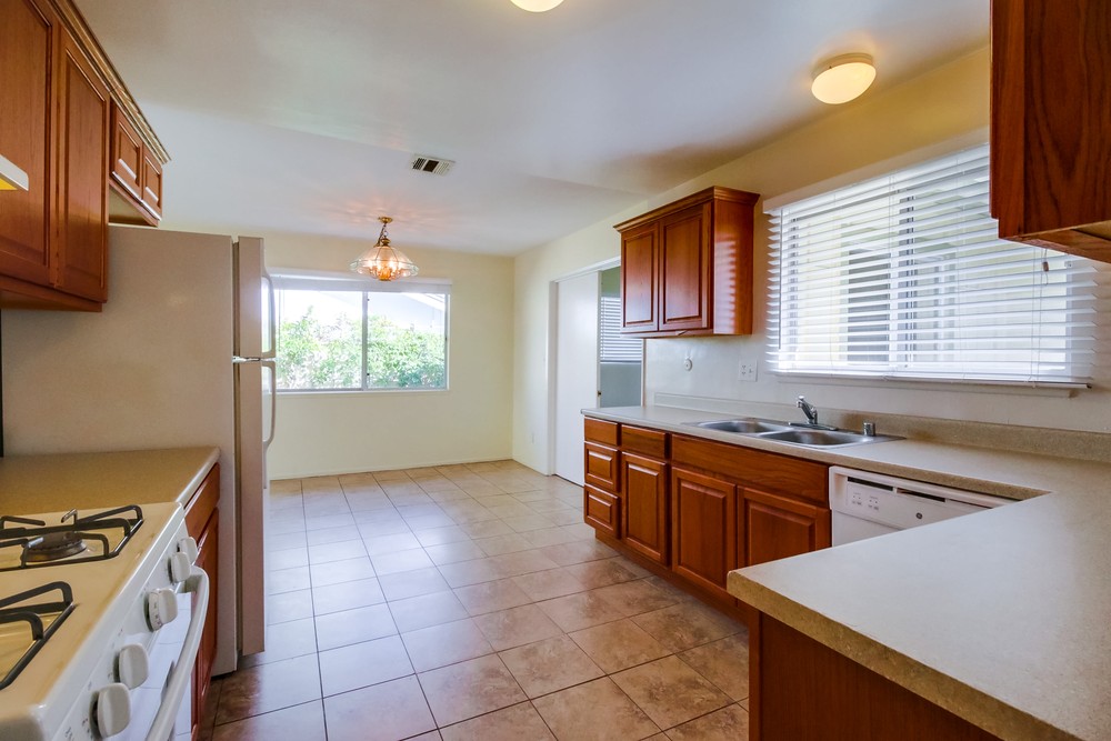 Virtual tour photo 18 of 42 for 3810 Governor Dr